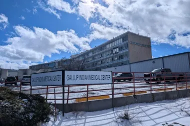 La herida silenciada: la trama de esterilizaciones forzadas a mujeres nativas en Estados Unidos y la búsqueda de verdad en Nuevo México