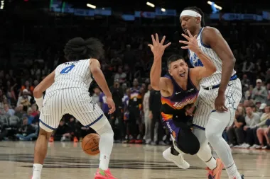Noches de vértigo en la NBA: buzzer, remontadas y lesiones que reordenan la carrera hacia los playoffs