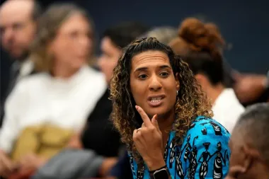 La Ley Antigua que Enreda a la Élite: ¿Qué es el delito de «misconduct in public office» y por qué pide a gritos una reforma?