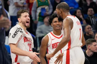 Noche de remontadas, rachas y fichajes que ya rinden: un análisis de la jornada NBA