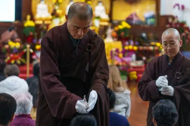 Los relicarios del buda: fe, misterio y mercado en la era contemporánea