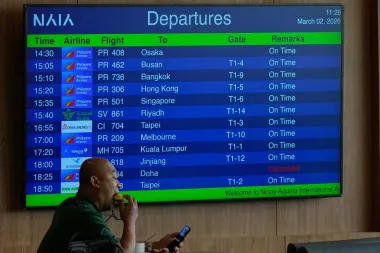 Análisis: Cómo el conflicto en Oriente Medio trastoca las conversaciones de paz entre Rusia y Ucrania y reconfigura el transporte global