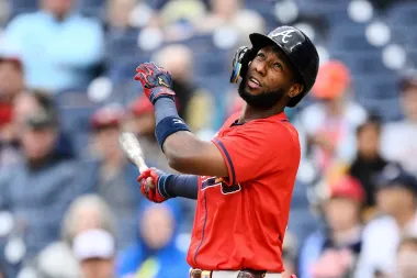 Entre la sanción y la resiliencia: cómo afrontan los Braves la suspensión de Jurickson Profar