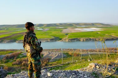 Entre la prudencia y la ambición: los grupos kurdos iraníes en el norte de Irak y su papel en la escalada regional