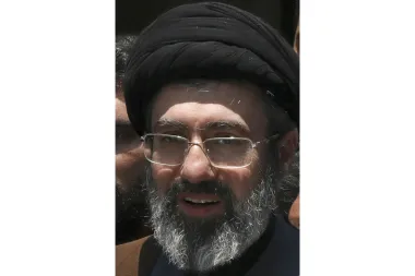 Mojtaba Khamenei: el oscuro heredero que asume el timón de Irán en plena tormenta