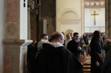 Vivir junto a La Última Cena: entre la devoción cotidiana y la tutela del patrimonio