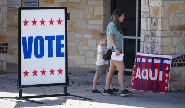 Estados demócratas se blindan contra la presencia de agentes federales en los centros de votación