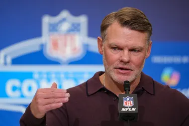 Un terremoto en la NFL: análisis profundo de las decisiones que están remodelando franquicias