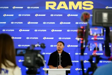 Análisis: Cómo los movimientos de temporada baja remodelan el panorama de la NFL — Desde Trent McDuffie hasta Trey Hendrickson