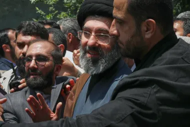 Cuando el periodismo se cruza con la guerra: ética, riesgo y responsabilidad tras la difusión del mensaje del nuevo líder iraní