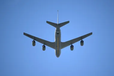 El KC-135 y la fragilidad de una flota centenaria: qué significa el choque en Irak