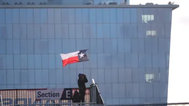 Cuando la seguridad pierde por unos minutos: la invasión de pista en el Grand Prix de Arlington y lo que revela sobre las carreras en circuitos urbanos