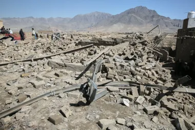 Fuego cruzado en la frontera: por qué la escalada entre Pakistán y Afganistán es una amenaza regional