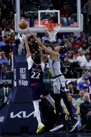 Análisis: La jornada de la NBA que confirmó a los Spurs y agitó la carrera por la postemporada