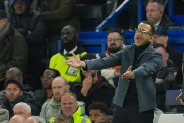 Chelsea en la encrucijada: escándalos, derroche y la dura factura deportiva