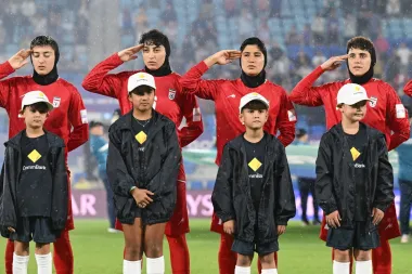 Regreso tenso: la selección femenina de Irán entre el asilo y la presión del regreso al país