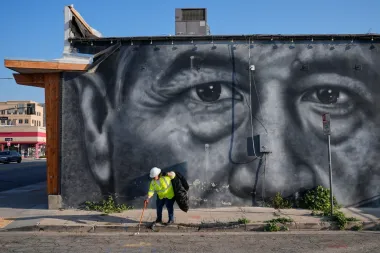 El legado en disputa: cómo las acusaciones contra César Chávez reconfiguran monumentos, calles y memoria pública