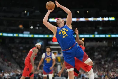 Noche de equilibrio y tensión en la NBA: análisis profundo de Nuggets, Trail Blazers y Pistons