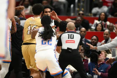 Choques, lesiones y sanciones: una noche turbulenta en la NBA que refleja problemas más grandes