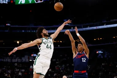 La NBA en ebullición: Leonard brilla, Moody se lesiona y la postemporada se acerca a toda velocidad