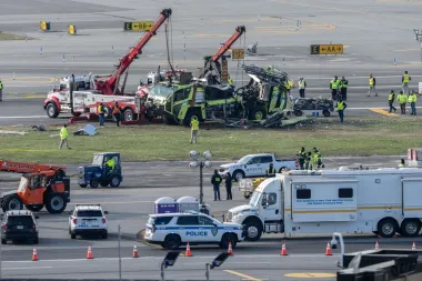 Cuando las capas de seguridad fallan: qué sabemos sobre la colisión en LaGuardia y por qué ocurrió