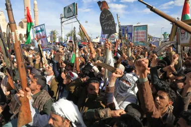 La amenaza en el Mar Rojo: cómo el ataque houthi a Israel puede desestabilizar el comercio mundial