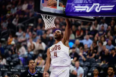 Noche de exhibiciones y reveses: análisis profundo de tres duelos claves de la NBA