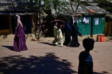 Recortes de raciones y desesperación: cómo el nuevo sistema del PAM amenaza la supervivencia de los rohinyá en los campos de Bangladesh