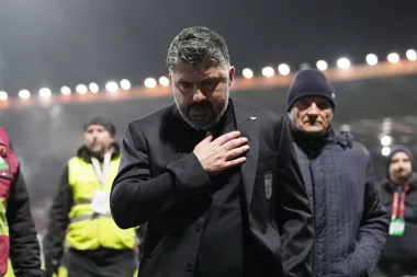 Crisis en el fútbol italiano: entre renuncias, sanciones y la urgencia de reconstruir una nación futbolera