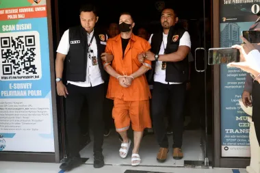 Retraso en la extradición en Bali: el arresto de un presunto capo escocés y lo que revela sobre la lucha global contra el crimen organizado