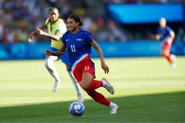 Del regreso triunfal de Sophia Wilson a la polémica en los banquillos: un análisis del fútbol contemporáneo