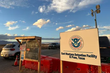 Camp East Montana: 49 deficiencias que exponen fallas graves en el mayor centro de detención migratoria de EE. UU.
