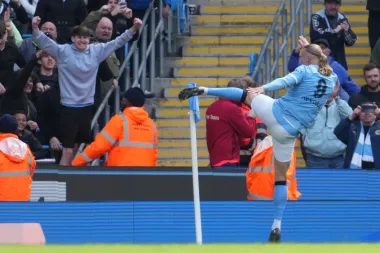 Haaland desata la tormenta: triplete en 18 minutos que deja a Manchester City en semifinales de la FA Cup