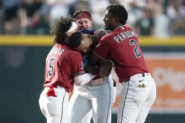 Entre golpes, decisiones y entradas extra: un análisis profundo de la jornada reciente de la MLB