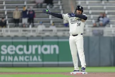 Análisis en profundidad: la jornada de grandes lanzadores y finales apretados en la MLB