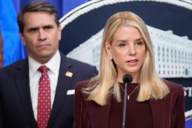 La retirada de Pam Bondi ante el comité: qué significa para la investigación de los archivos Epstein y la rendición de cuentas