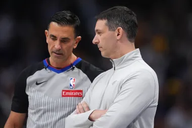 Noche de descansos, cálculo y estrategia: cómo la NBA jugó sus cartas en la jornada 81