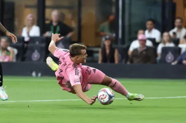 Noche de MLS: el arranque histórico de Vancouver, el show de Messi y un empate con sabor a victoria