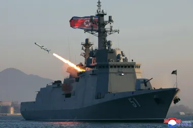 Kim Jong Un y la Armada Nuclear: cómo los ensayos desde el destructor Choe Hyon redefinen el equilibrio en la península coreana