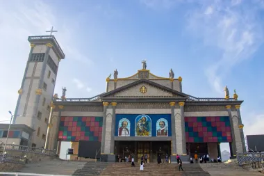 El viaje del Papa Leo XIV a Camerún: paz, autoridad y la esperanza de un cese del fuego