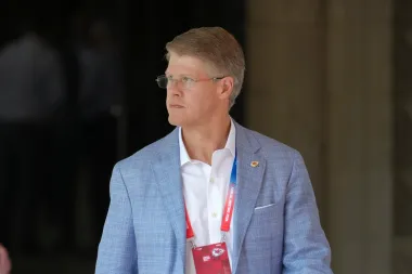 Análisis profundo del draft NFL 2026: Chiefs, Colts y Jaguars frente a decisiones críticas