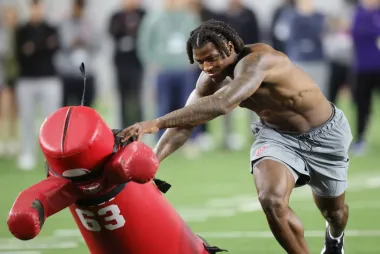 Mendoza, el draft y la encrucijada de la NFL: análisis profundo de las 32 primeras selecciones