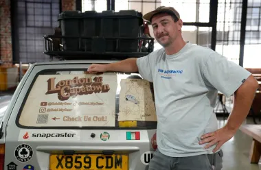 Sheila, la tres-ruedas que desafió África: 22.500 km de locura, amistad y mecánica improvisada
