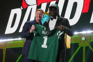 El draft que reconfigura la defensa: David Bailey, Arvell Reese y Carnell Tate marcan el inicio de una nueva era en la NFL