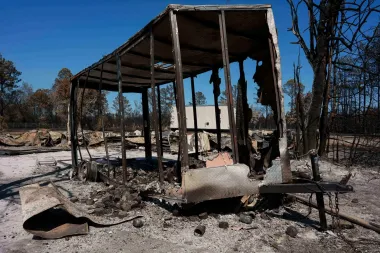 Incendios en el Sureste de EE. UU.: la hoguera que expone vulnerabilidades y pide respuestas urgentes