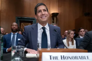 No espere recortes inmediatos: por qué la llegada de Kevin Warsh a la Fed no garantiza tasas más bajas