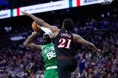 Análisis profundo: crisis y resiliencia en los playoffs de la NBA — Embiid, Sixers, Rockets y Lakers bajo la lupa