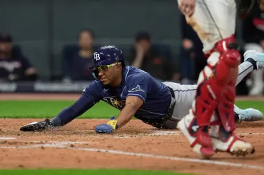 Turbulencias y destellos en las mayores: análisis profundo de la jornada de MLB