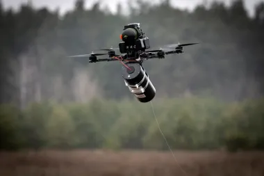 Drones con cable de fibra óptica: la nueva amenaza que irrumpe en el norte de Israel