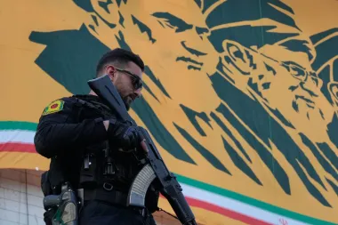 El Estrecho de Ormuz como palanca geopolítica: cuándo el flujo de petróleo se convierte en arma